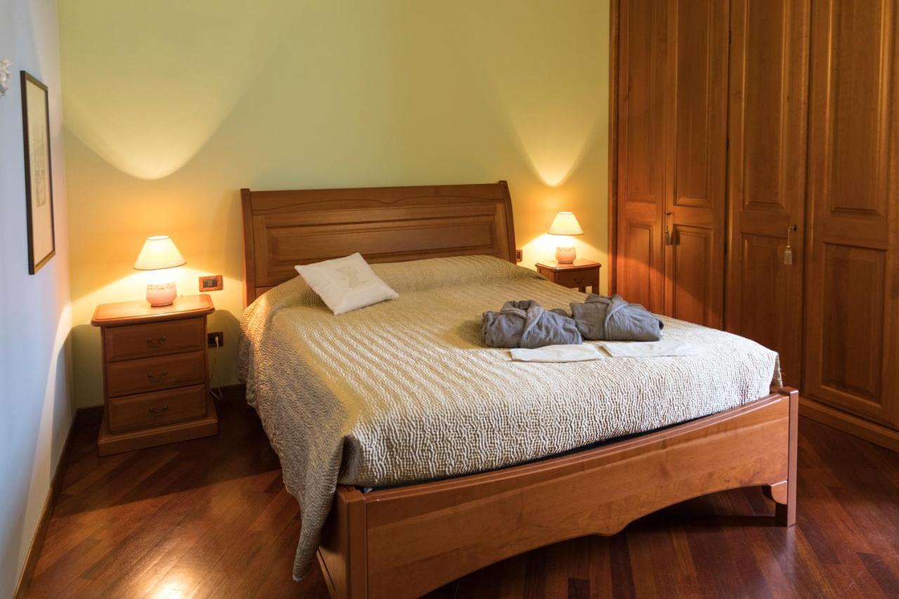A Casa Di Anna, Elegant Flat In Cremona Apartment Bagian luar foto
